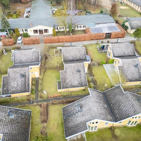 Skandinavisches In Mirow בית נופש